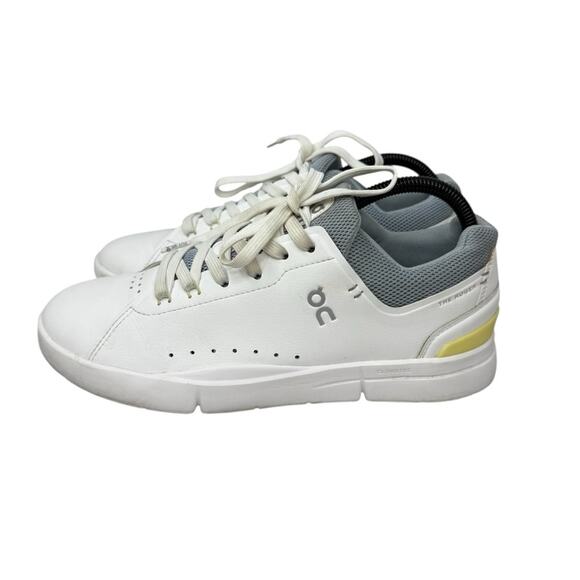 On Running THE ROGER Advantage Women’s Sz 8.5 White and Gray Athletic Shoes - Picture 2 of 14